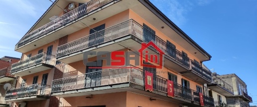 Foto Appartamento in via Pietro Lupo 2, Paternò di 180 m² con 8 locali