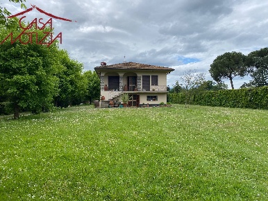 Foto Villa in Via dei Bocchi, Capannori in vendita