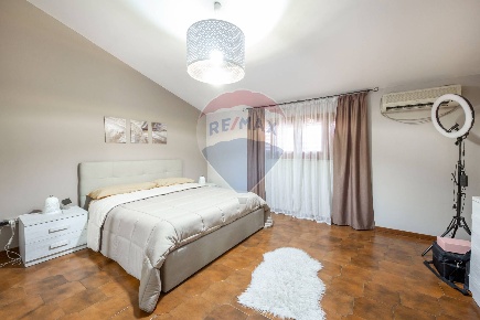 Foto Appartamento in Via Del Mandorlo, Misterbianco Centro di 186 m²
