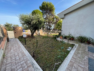 Foto Villa a schiera in via posillipo, San Benedetto del Tronto in vendita
