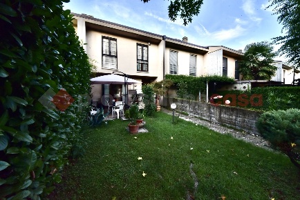 Foto Villa in Via Generale Dalla Chiesa 00, Paderno Dugnano in vendita