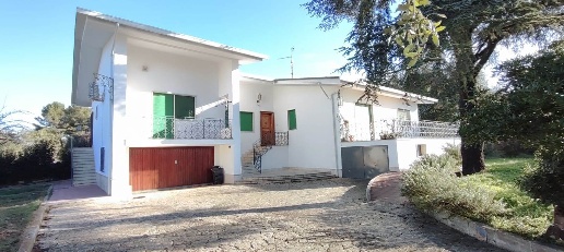 Foto Villa unifamiliare in VIA TARANTO, Martina Franca di 250 m² in vendita