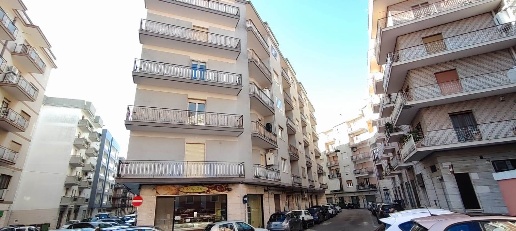 Foto Appartamento in VIA PASCOLI, Martina Franca di 140 m² con 5 locali