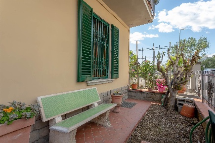 Foto Appartamento in via San Quirico, Campi Bisenzio Il Rosi, Limite