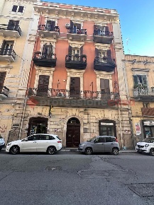 Foto Appartamento in Via Dante 200, Bari Murat di 75 m² con 3 locali