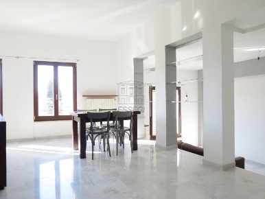 Foto Appartamento in Via Giovanni Sercambi, Lucca San Concordio di 90 m²