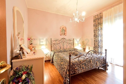 Foto Appartamento a Lucca Mutigliano - Torre di 126 m² con 5 locali