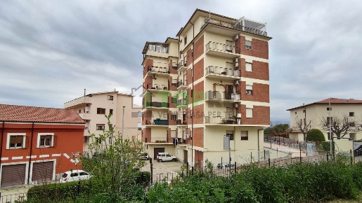 Foto Appartamento a Chieti Chieti Città di 90 m² con 3 locali in vendita