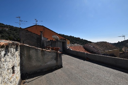 Foto Appartamento a Imperia Porto Maurizio di 396 m² con 14 locali