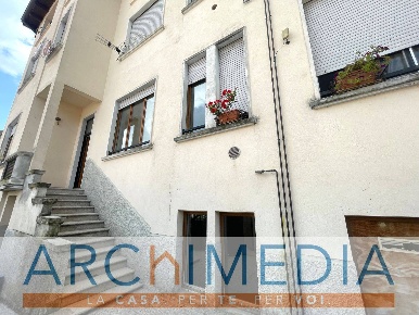 Foto Appartamento in Via Monte Zebio, Varese Belforte di 81 m² con 3 locali