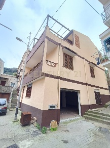 Foto Villa bifamiliare in Via Passo 0, Messina Santa Lucia - San Filippo