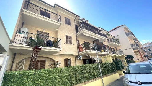 Foto Appartamento in Via Carducci, San Benedetto del Tronto in vendita