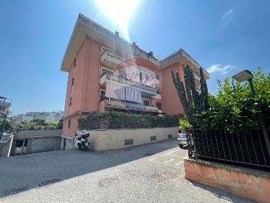 Foto Appartamento in Via Cicalesi, Nocera Inferiore di 70 m² con 4 locali