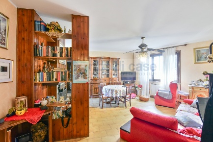 Foto Appartamento in VIA EINSTEIN, Seregno San Carlo di 100 m² con 3 locali