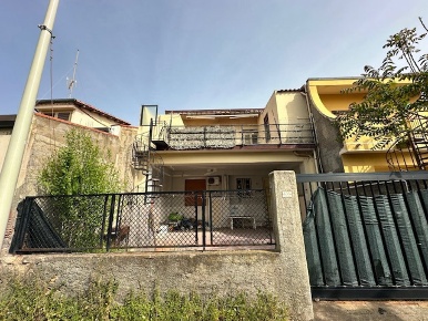 Foto Appartamento in Via SPINESANTE 128, Barcellona Pozzo di Gotto