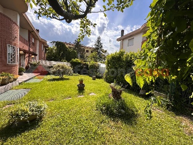 Foto Villa a schiera in Via Cerchio 1, Avezzano Centro di 220 m² in vendita
