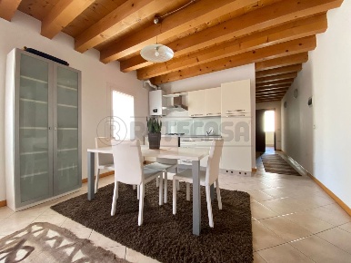 Foto Appartamento a Bassano del Grappa Centro di 60 m² con 2 locali