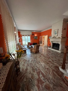 Foto Villa unifamiliare in Colle la Guardia, Terracina Borgo Hermada