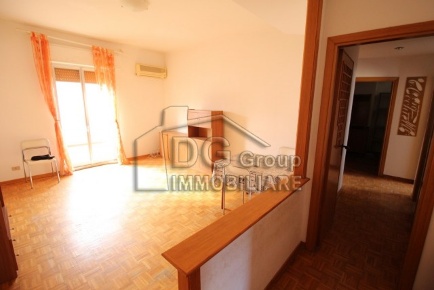 Foto Appartamento in Viale italia, Alcamo Centro di 85 m² con 3 locali