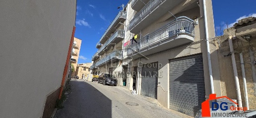 Foto Appartamento in VIA ALLEGREZZA, Alcamo Semicentro di 120 m² in vendita