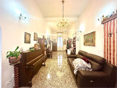 Foto Appartamento in Campo San Cassiano, Venezia San Polo di 170 m²