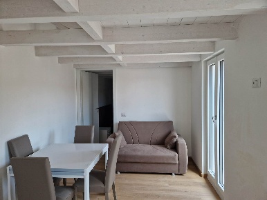 Foto Appartamento in Via Michelangelo Buonarroti  9, Milano di 40 m²