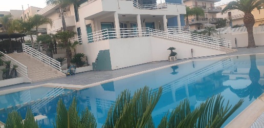 Foto Villa unifamiliare a Ragusa Marina di Ragusa Centro di 320 m²