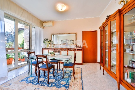 Foto Appartamento in Via Timavo, Milano Maggiolina di 136 m² con 3 locali