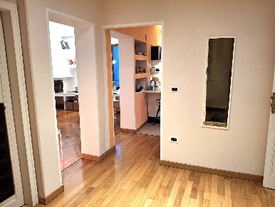 Foto Appartamento in Piazza Ariostea, Ferrara Centro Storico di 78 m²
