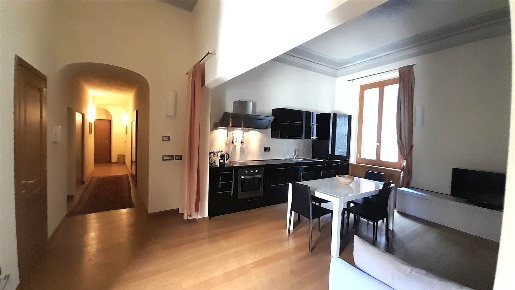 Foto Appartamento a Firenze San Niccolò di 120 m² con 5 locali in affitto