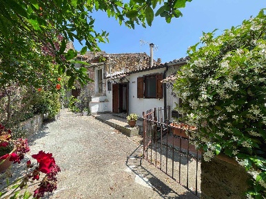 Foto Appartamento in VIA ROCCALVECCE  7, Viterbo Grotte Santo Stefano