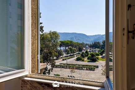 Foto Appartamento in via xxiv maggio 6, La Spezia Centro Storico di 221 m²