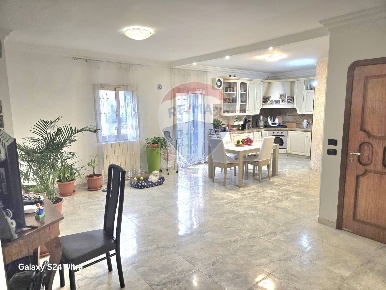 Foto Appartamento in via Casa, Ragusa Centro di 102 m² con 4 locali