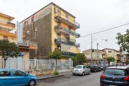 Foto Appartamento in via Lenin, Misterbianco Centro di 166 m² con 5 locali