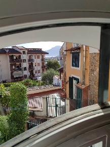 Foto Appartamento in via dei moscani  4, Salerno di 160 m² con 5 locali