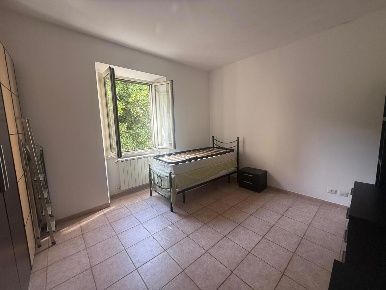 Foto Appartamento in Via Rodolfo Andreoli 1, Tivoli Centro di 90 m²