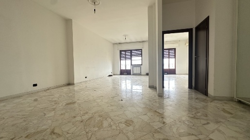 Foto Appartamento in VIA CESARE BATTISTI 174, Taranto Tre Carrare di 100 m²