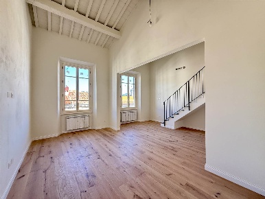 Foto Appartamento a Firenze Le Cure di 100 m² con 5 locali in vendita