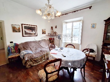 Foto Appartamento a Perugia di 125 m² con 8 locali in vendita