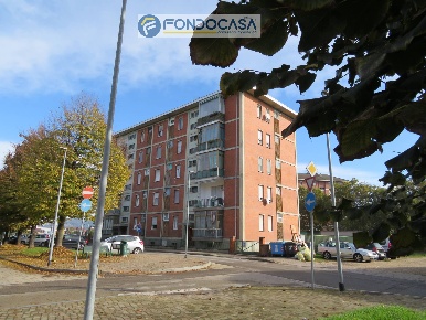 Foto Appartamento in via Santa Maria, Moncalieri di 88 m² con 3 locali