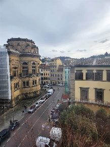 Foto Appartamento a Firenze Santa Croce di 115 m² con 4 locali in vendita