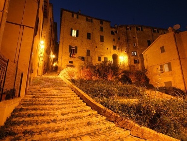 Foto Appartamento in Via Roccabella 21, Jesi in vendita