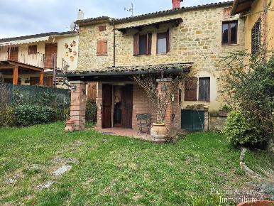 Foto Appartamento in Montalbano 40, Città di Castello di 110 m² in vendita