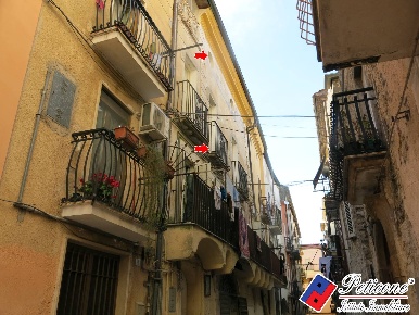Foto Appartamento in Via Ludovico Ariosto, Fondi Centro di 151 m²