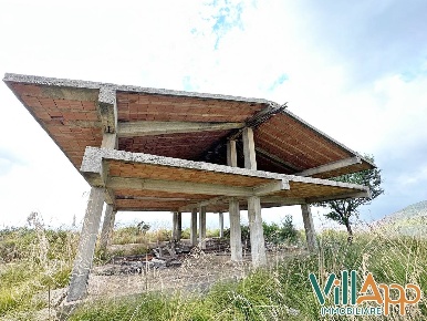 Foto Villa unifamiliare in Via San Raffaele, Fondi di 238 m² con 6 locali