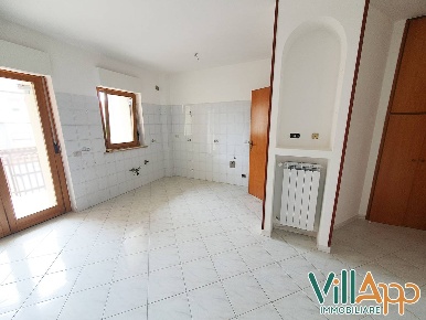 Foto Appartamento in Via Ungheria, Fondi in vendita