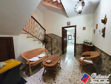 Foto Appartamento in Via Giovan Battista vico, Fondi Centro di 140 m²