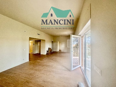 Foto Appartamento in CORSO MATTEOTTI, Jesi Centro Storico di 120 m²