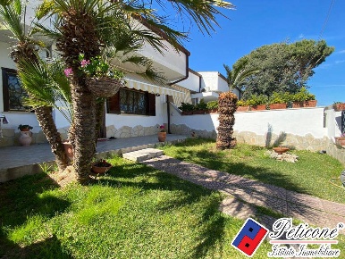 Foto Villa unifamiliare in Via Salto Covino, Fondi Salto Covino di 130 m²
