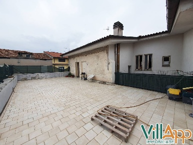 Foto Appartamento in Via Antonio Marzano, Fondi Centro di 190 m² in vendita